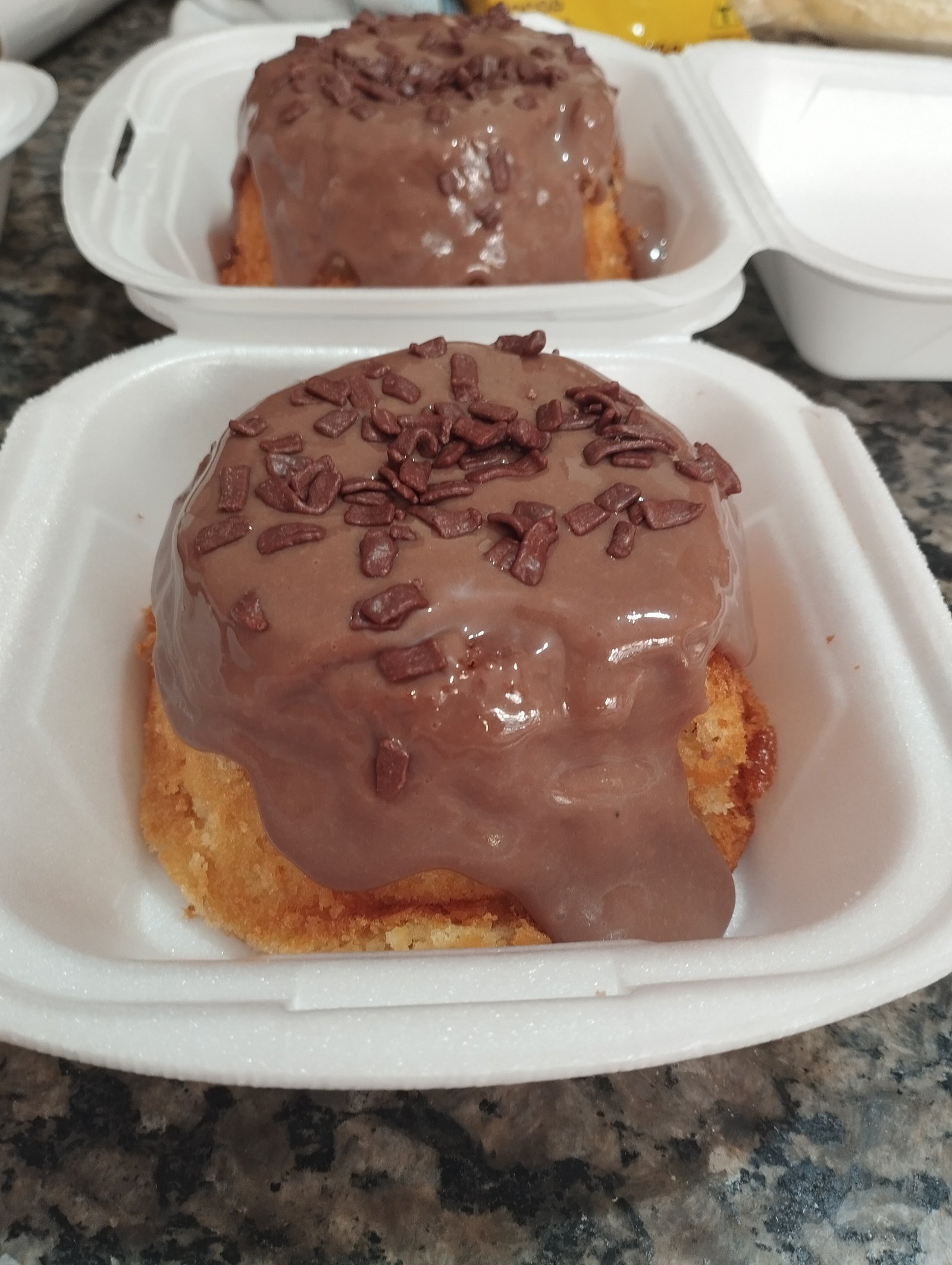 Mini bolo vulcão - chocolate 